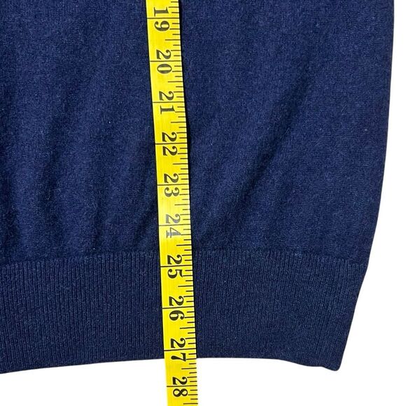 Orvis Men’s Cashmere V-Neck Sweater Blue Pullover Outdoors Quiet Luxury Grandpa - Picture 4 of 6